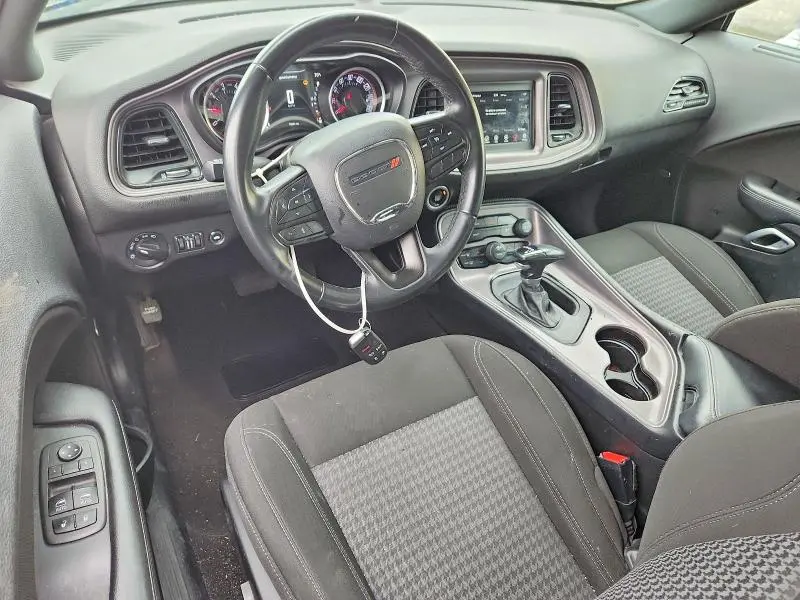 2023 DODGE CHALLENGER SXT  
