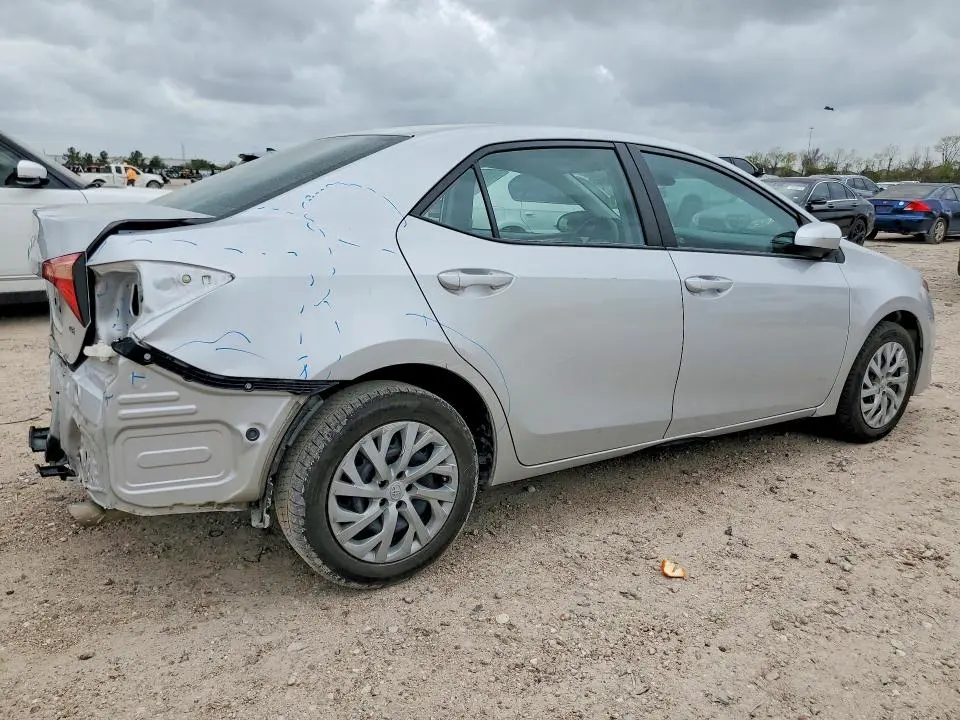 2017 TOYOTA COROLLA LE  