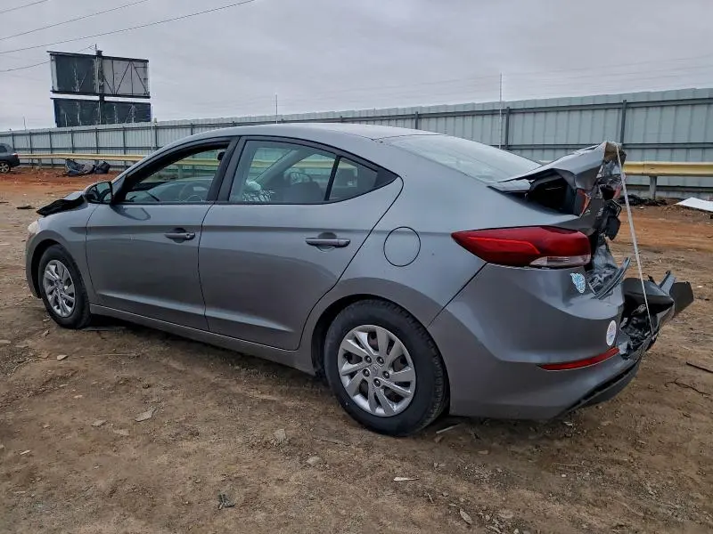 2018 HYUNDAI ELANTRA SE  