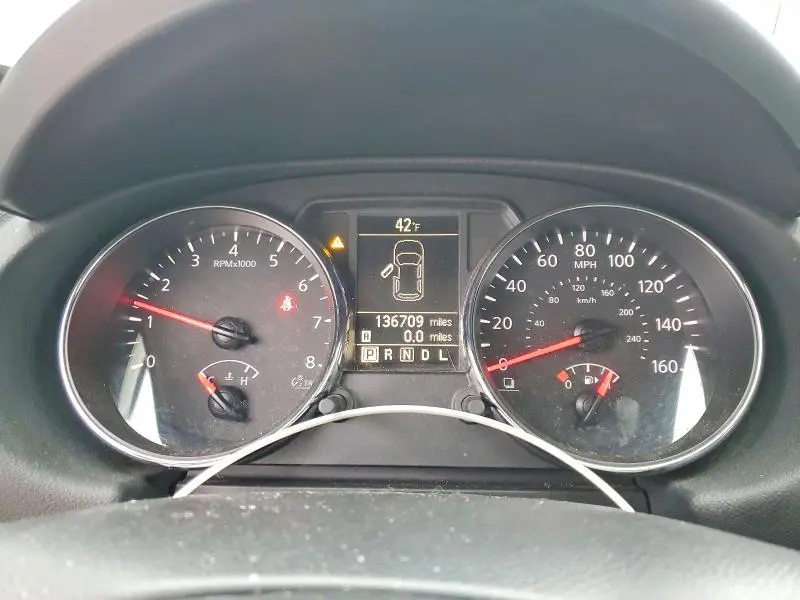 2013 NISSAN ROGUE S  