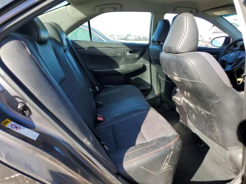 2016 TOYOTA CAMRY LE  