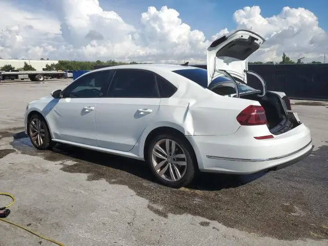 2019 VOLKSWAGEN PASSAT WOLFSBURG  