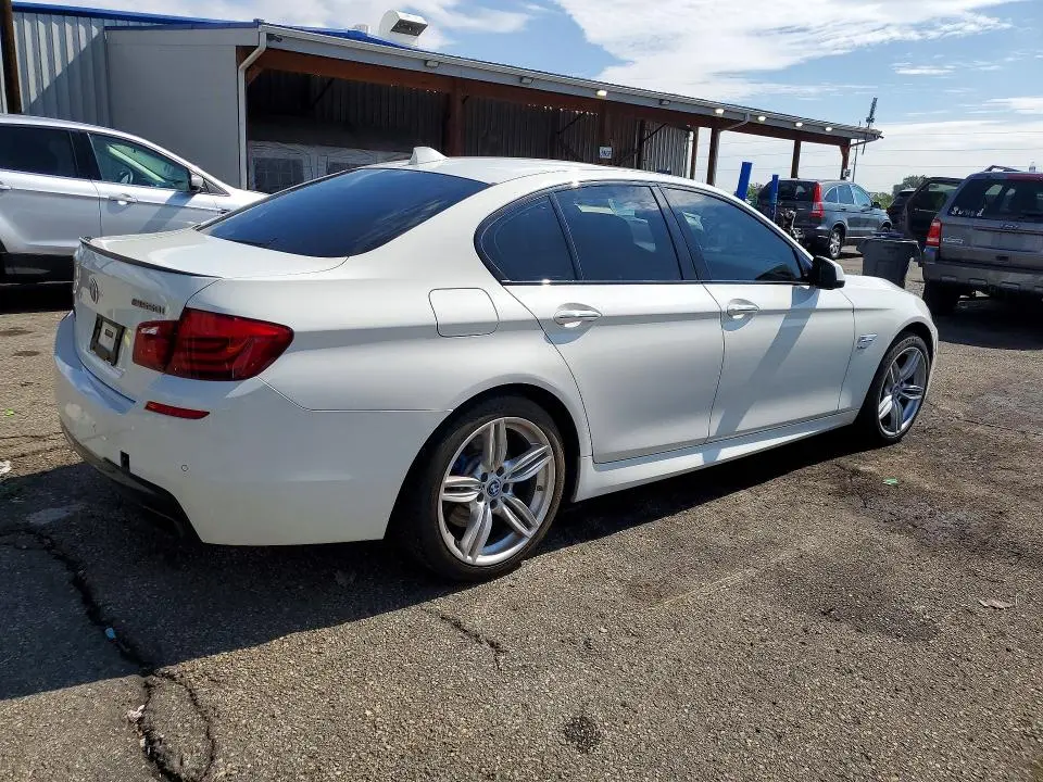 2012 BMW 550 XI  