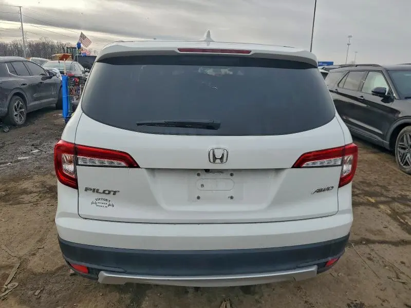 2021 HONDA PILOT EX  