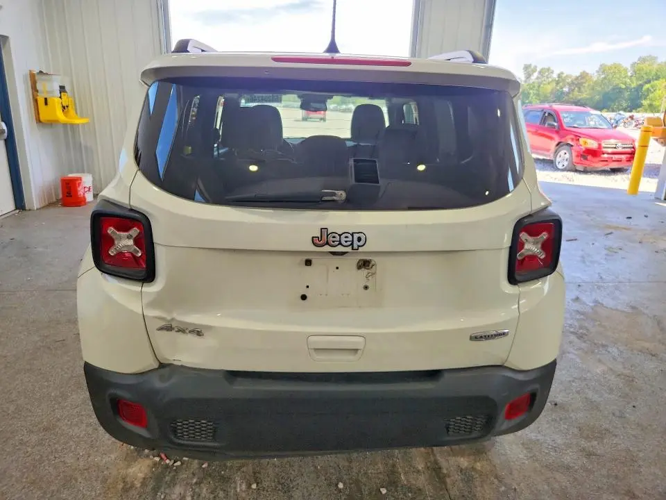 2021 JEEP RENEGADE LATITUDE  