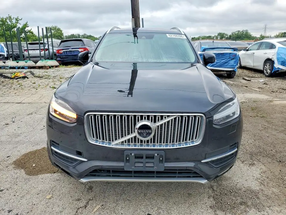 2016 VOLVO XC90 T6  