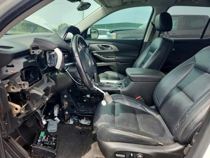 2020 CHEVROLET TRAVERSE LT  