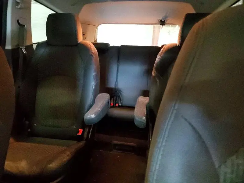 2012 CHEVROLET TRAVERSE LT  