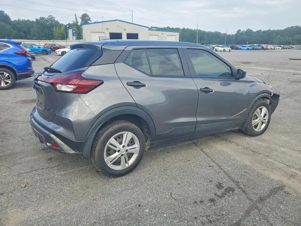 2024 NISSAN KICKS S  