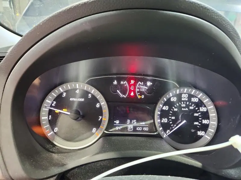 2015 NISSAN SENTRA SV  