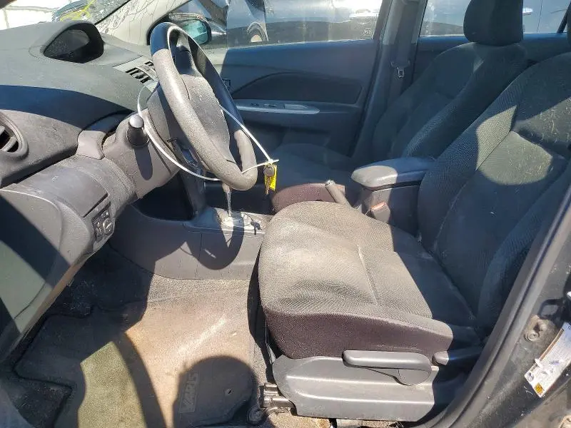 2010 TOYOTA YARIS BASE  