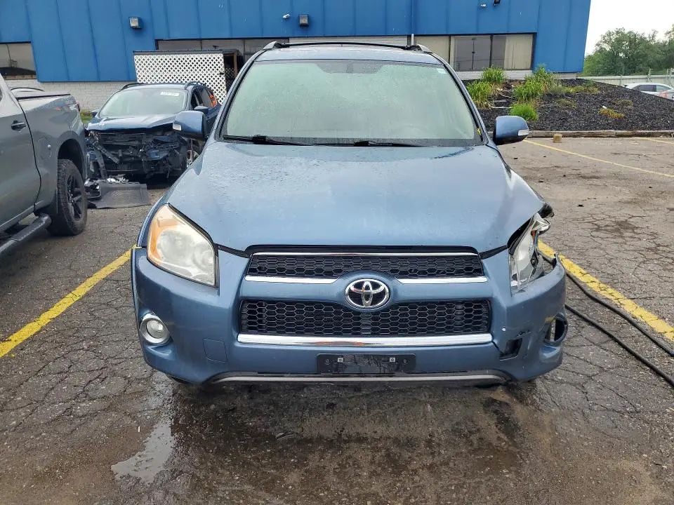 2011 TOYOTA RAV4 LIMITED  