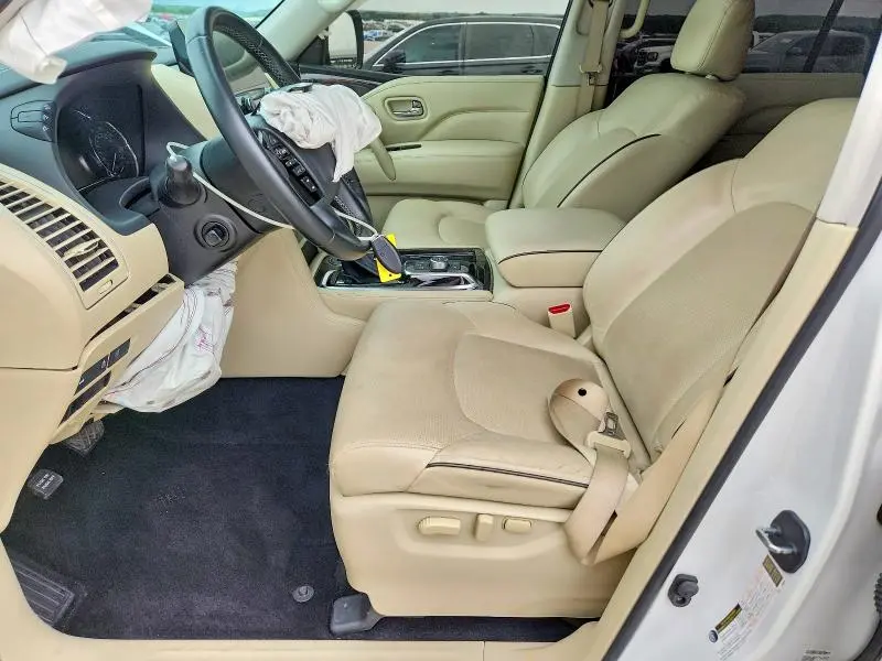 2022 INFINITI QX80 LUXE  