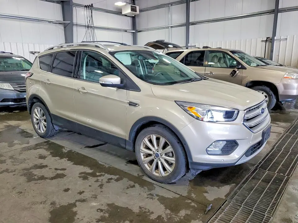 2018 FORD ESCAPE TITANIUM  