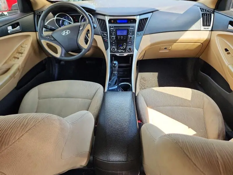 2011 HYUNDAI SONATA GLS  
