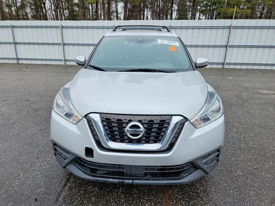 2020 NISSAN KICKS SV  
