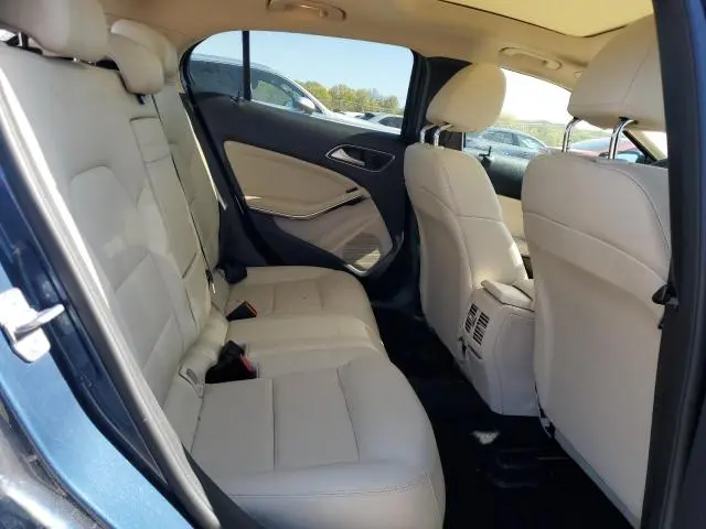 2020 MERCEDES-BENZ GLA 250 4MATIC  