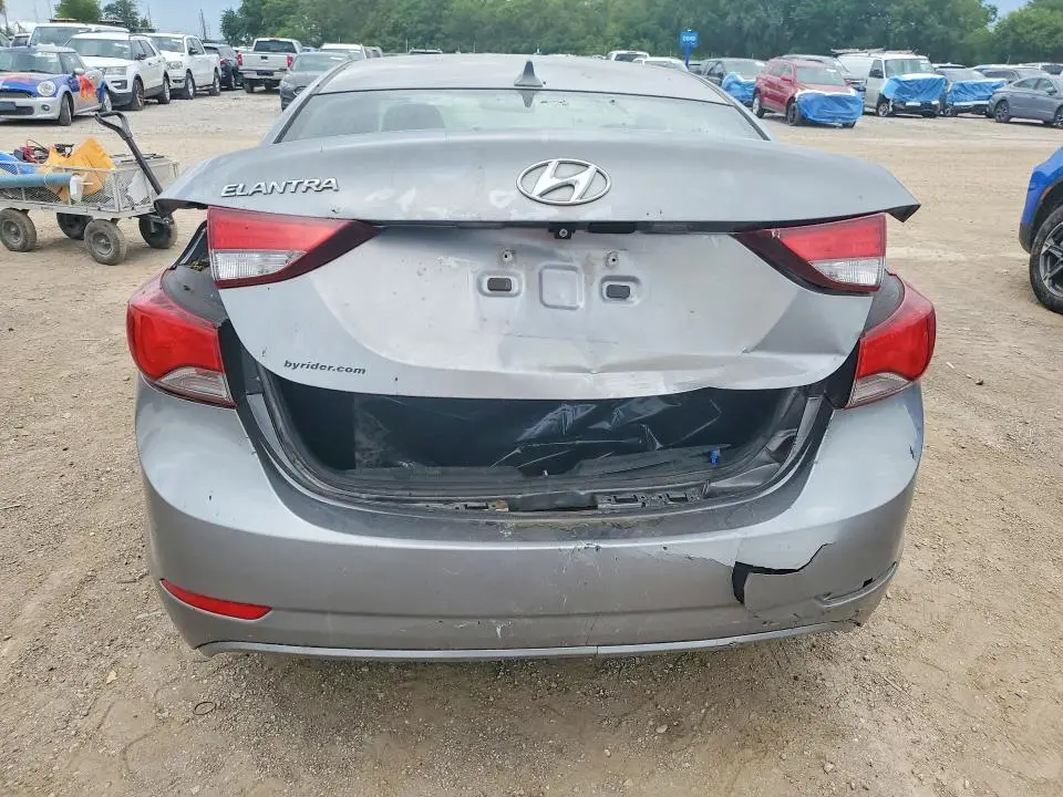 2014 HYUNDAI ELANTRA SE  