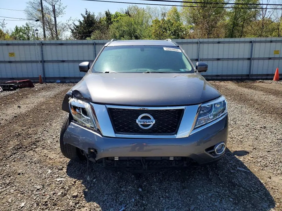 2016 NISSAN PATHFINDER SL  