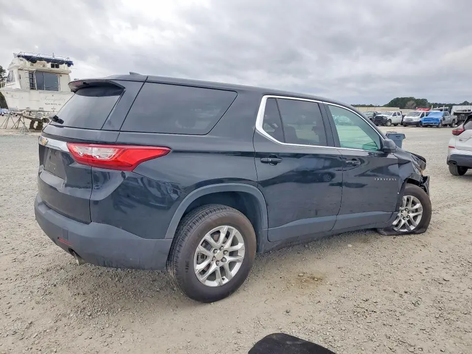 2019 CHEVROLET TRAVERSE LS  