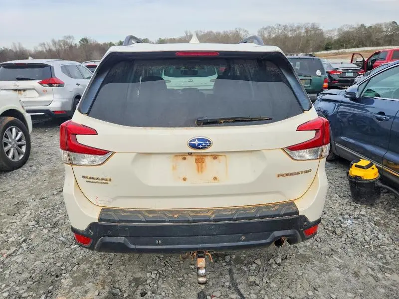 2021 SUBARU FORESTER LIMITED  