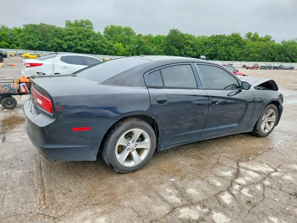 2011 DODGE CHARGER   