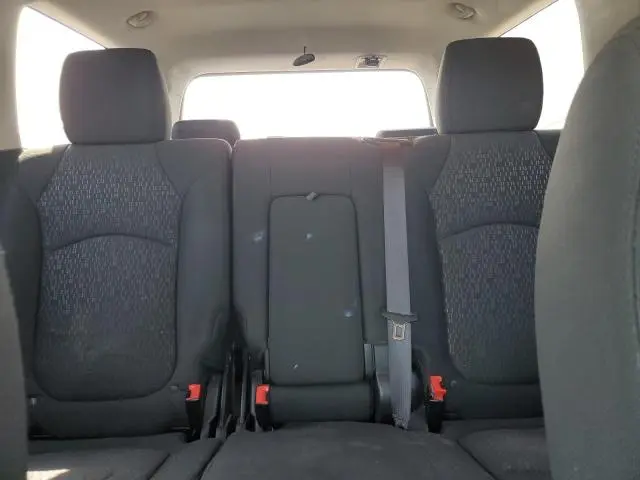 2011 GMC ACADIA SLE  