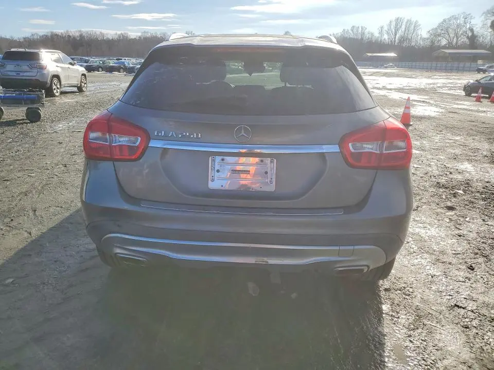 2015 MERCEDES-BENZ GLA 250  