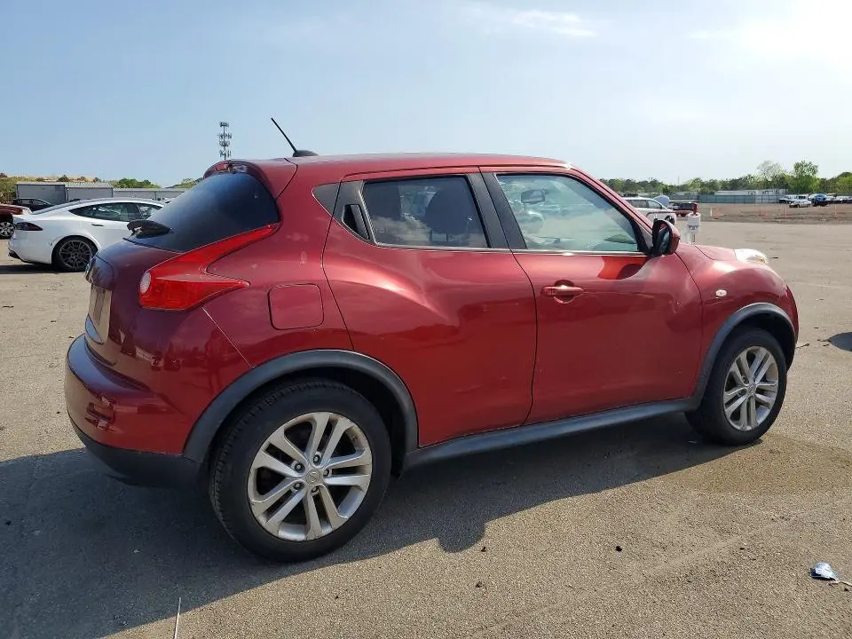 2011 NISSAN JUKE   