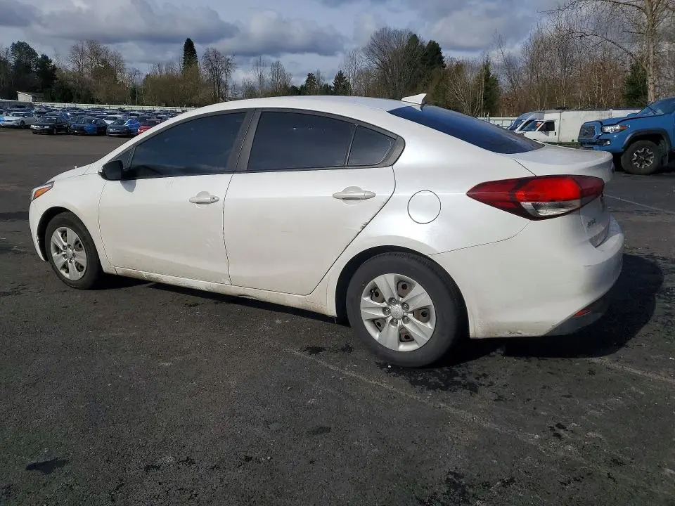 2018 KIA FORTE LX  