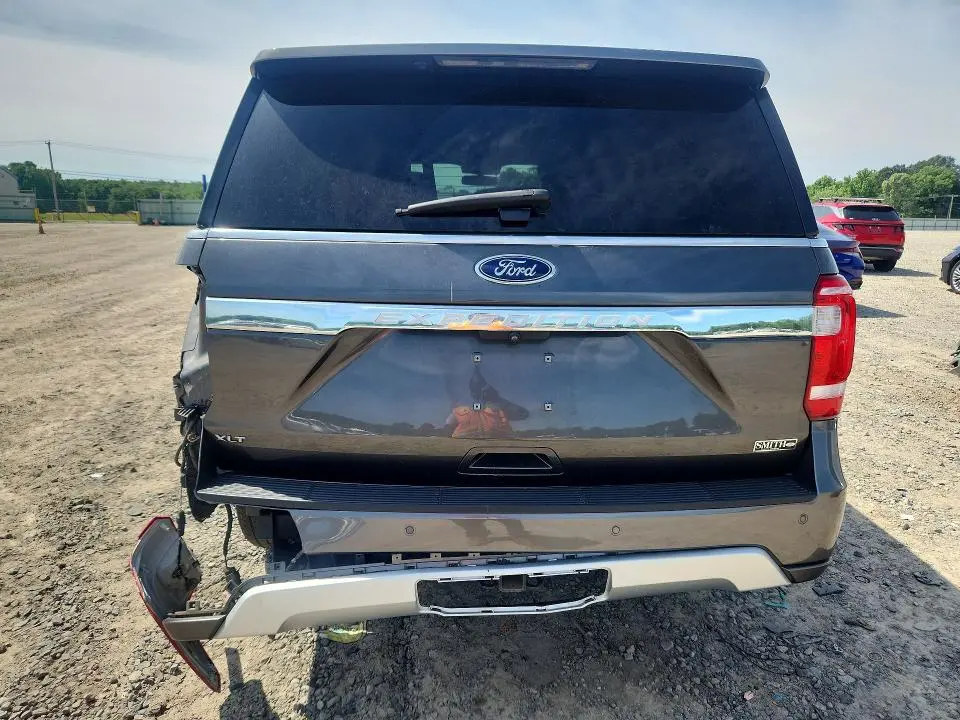 2021 FORD EXPEDITION XLT  