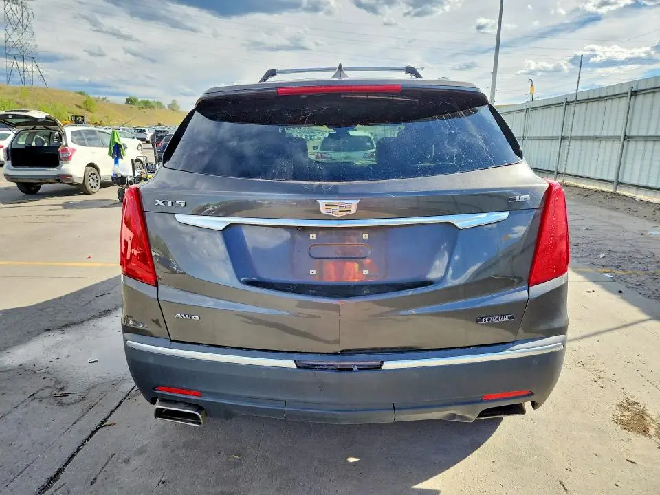 2019 CADILLAC XT5   