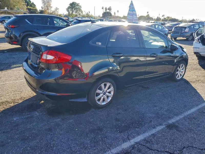 2011 FORD FIESTA SE  