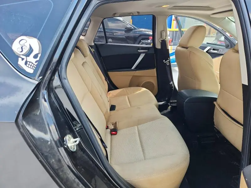 2010 MAZDA 3 S  