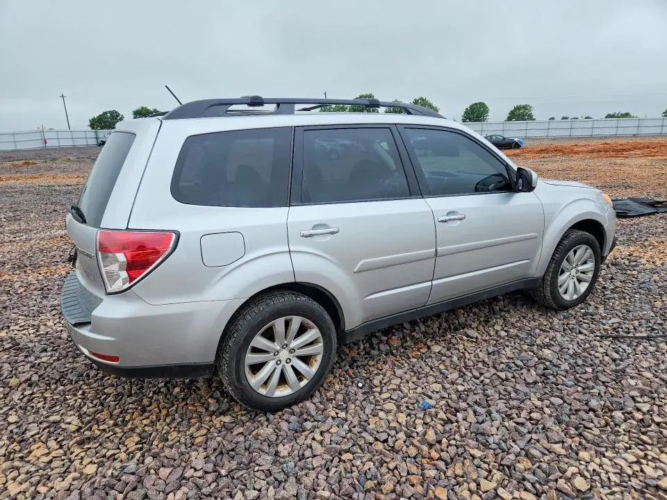 2011 SUBARU FORESTER LIMITED  