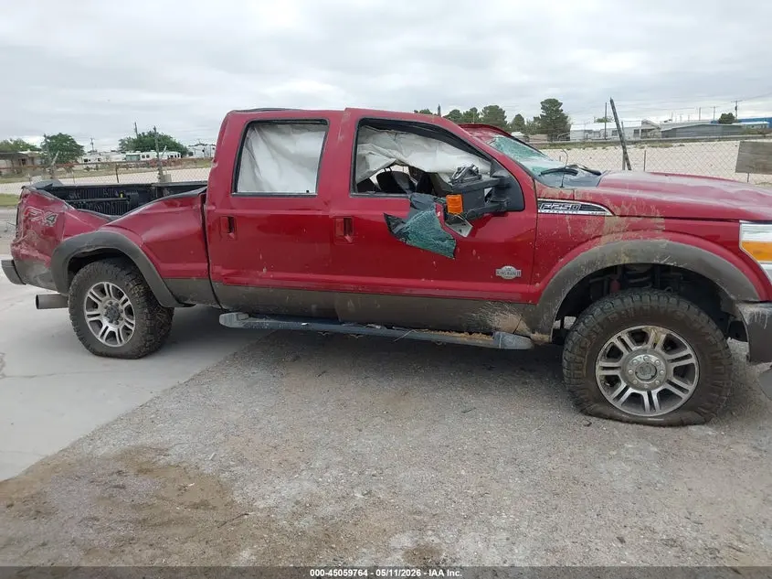 2016 FORD F-250 LARIAT