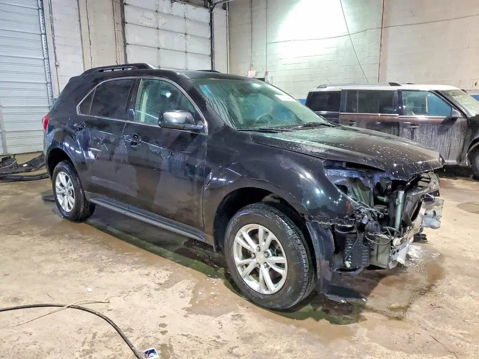 2017 CHEVROLET EQUINOX LT  