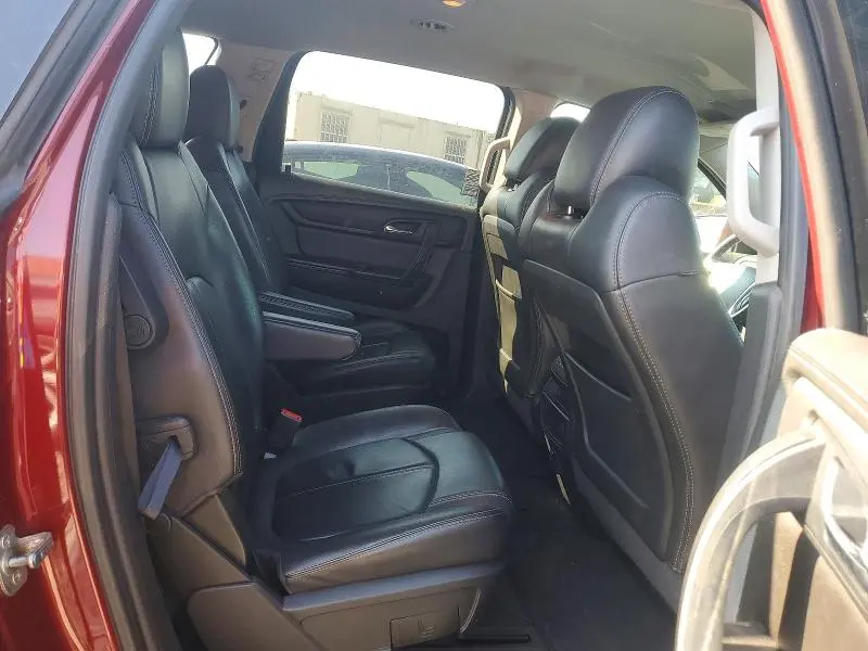 2015 CHEVROLET TRAVERSE LT  