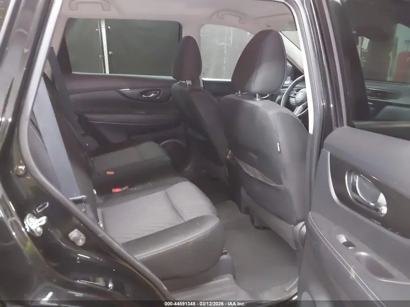 2019 NISSAN ROGUE SV