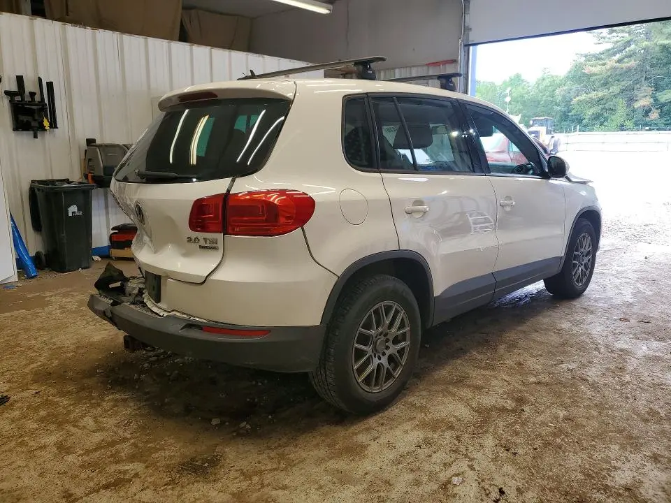 2013 VOLKSWAGEN TIGUAN S  