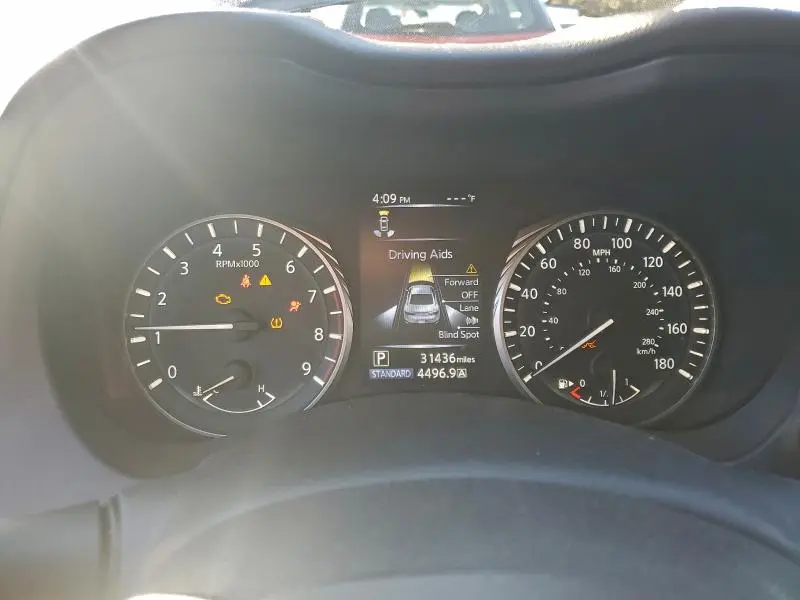 2021 INFINITI Q60 LUXE  