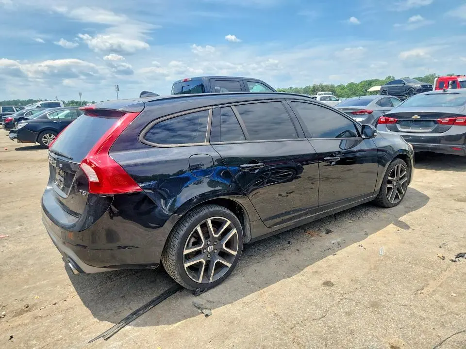 2018 VOLVO V60 T5 DYNAMIC WAGON