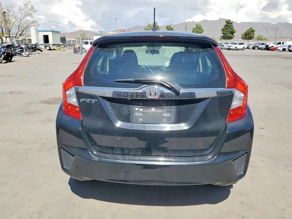 2015 HONDA FIT   