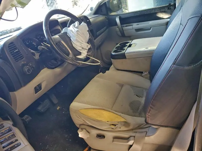 2011 CHEVROLET SILVERADO C1500 LT  