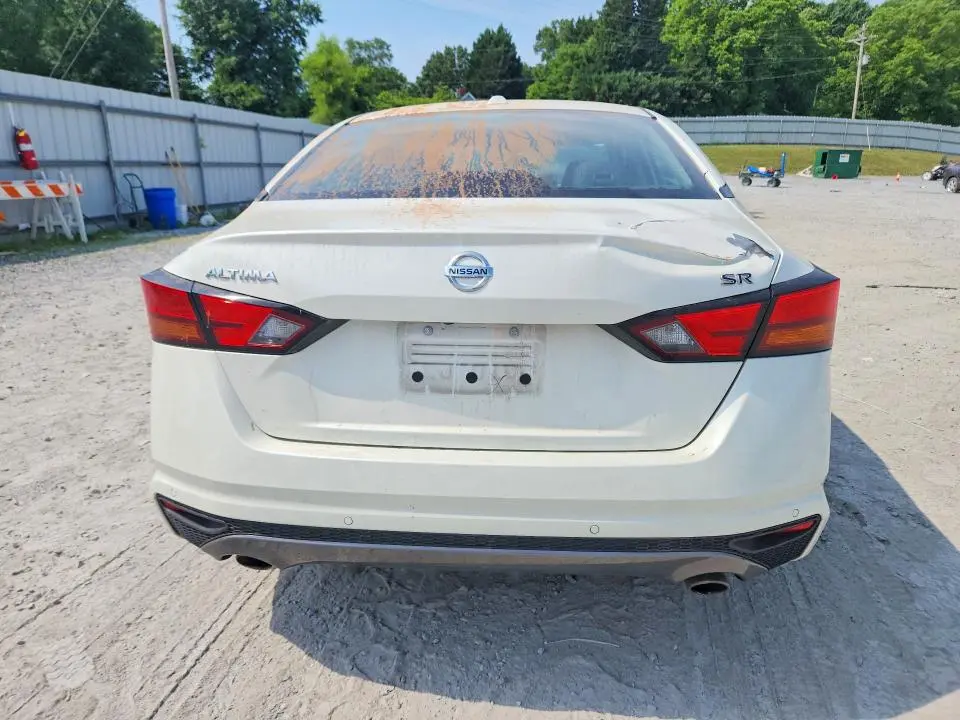 2020 NISSAN ALTIMA SR  