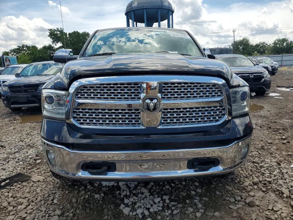 2015 RAM 1500 LARAMIE  