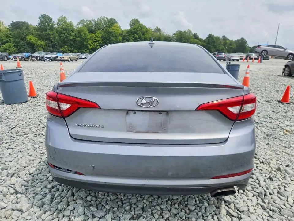 2017 HYUNDAI SONATA SE  