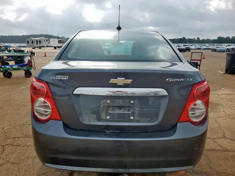 2016 CHEVROLET SONIC LT  