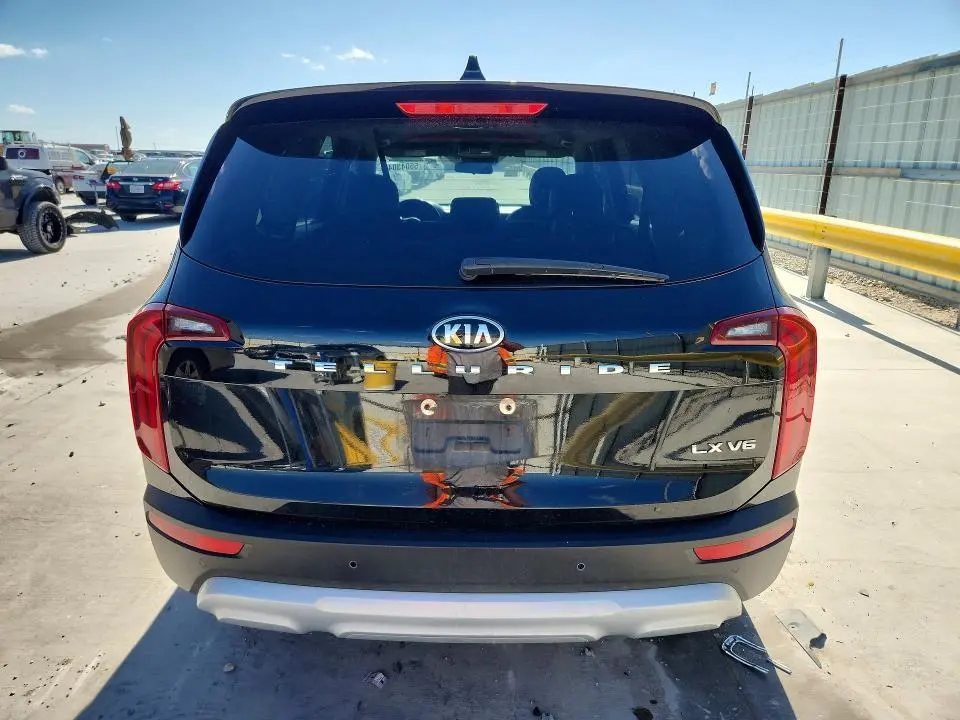 2021 KIA TELLURIDE LX  