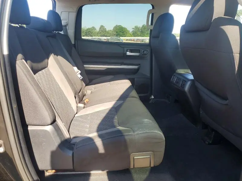 2015 TOYOTA TUNDRA SR5  
